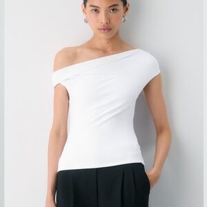 Aritzia Original Contour Ravish Top NWT